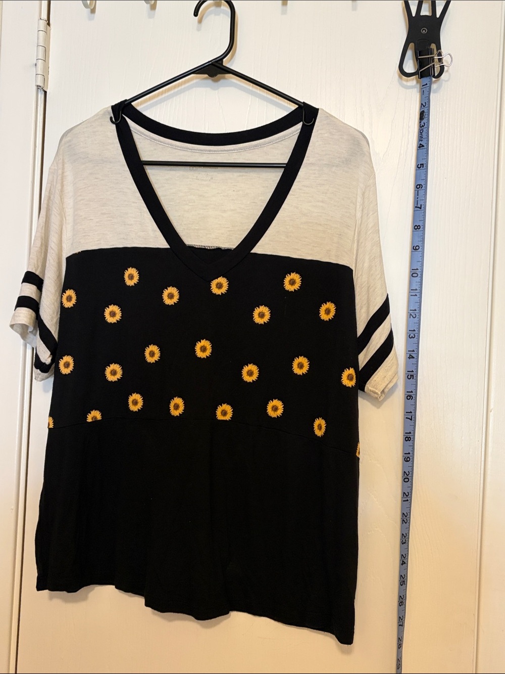 No Boundaries Black and Cream V-Neck Sunflower Print Top